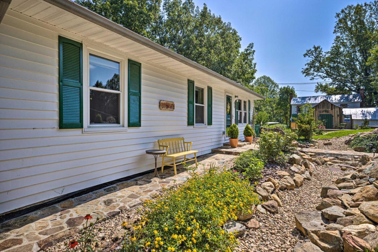 Charming Cottage Less Than 10 Mi To Wineries And Skiing! Nellysford Bagian luar foto